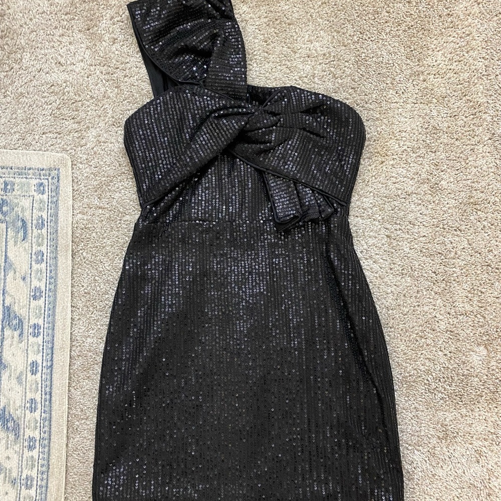DO+BE Black One Shoulder Bodycon Dress